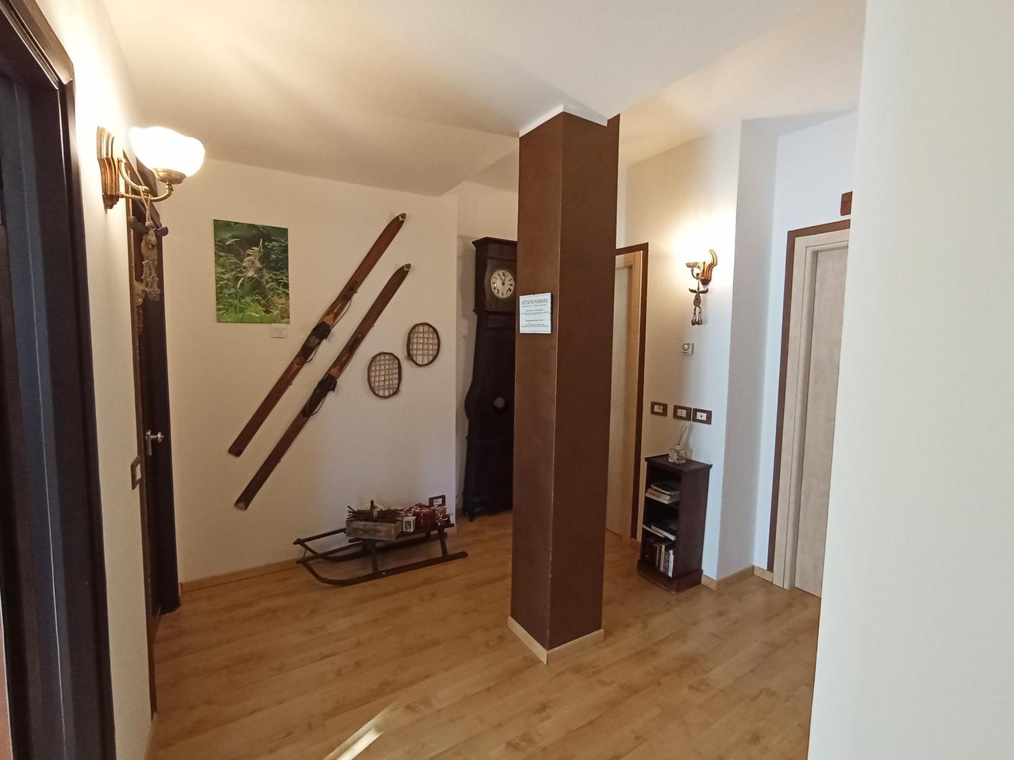 デモンテ La Rocca Bianca Bed & Breakfast エクステリア 写真