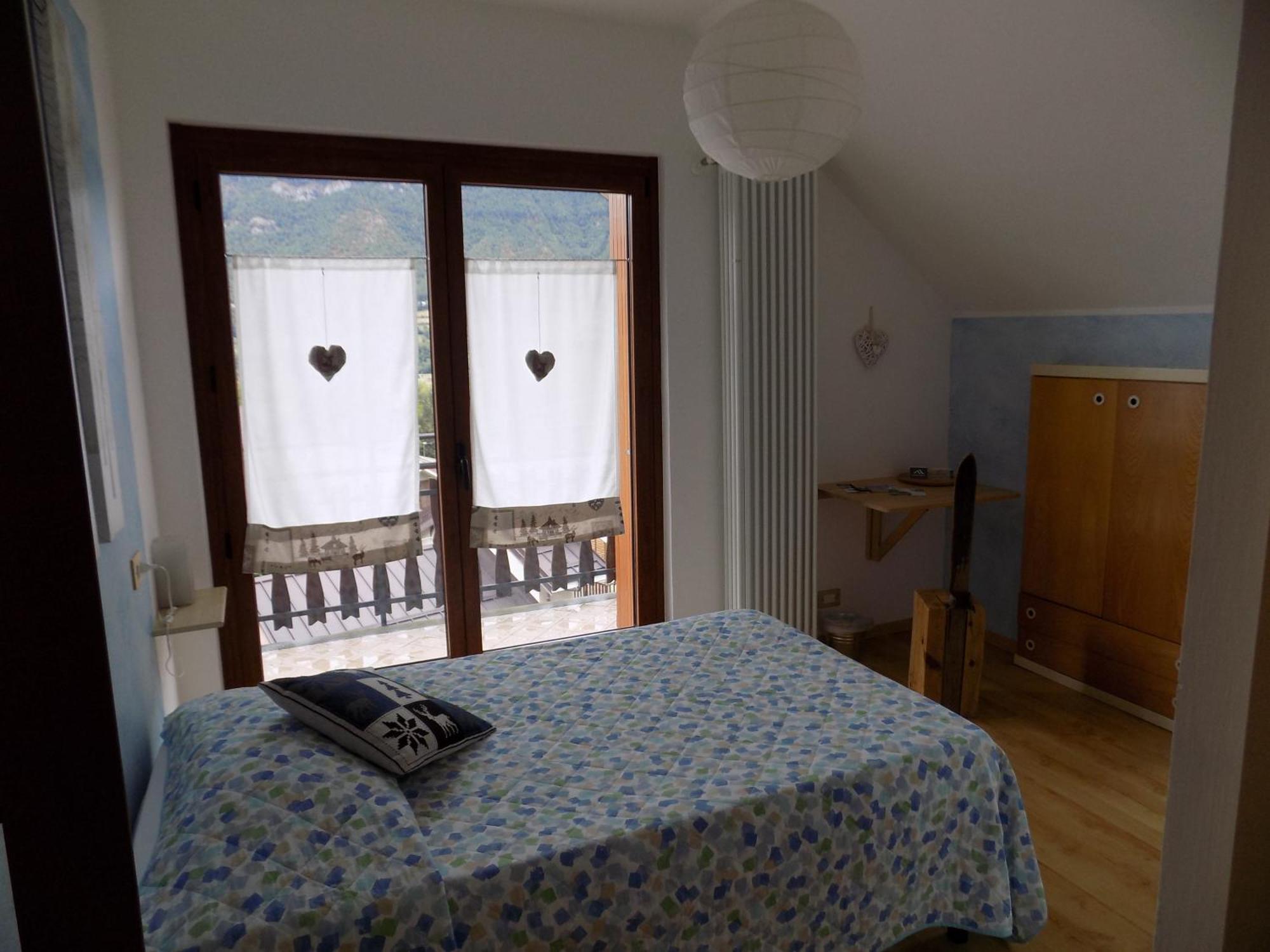 デモンテ La Rocca Bianca Bed & Breakfast エクステリア 写真